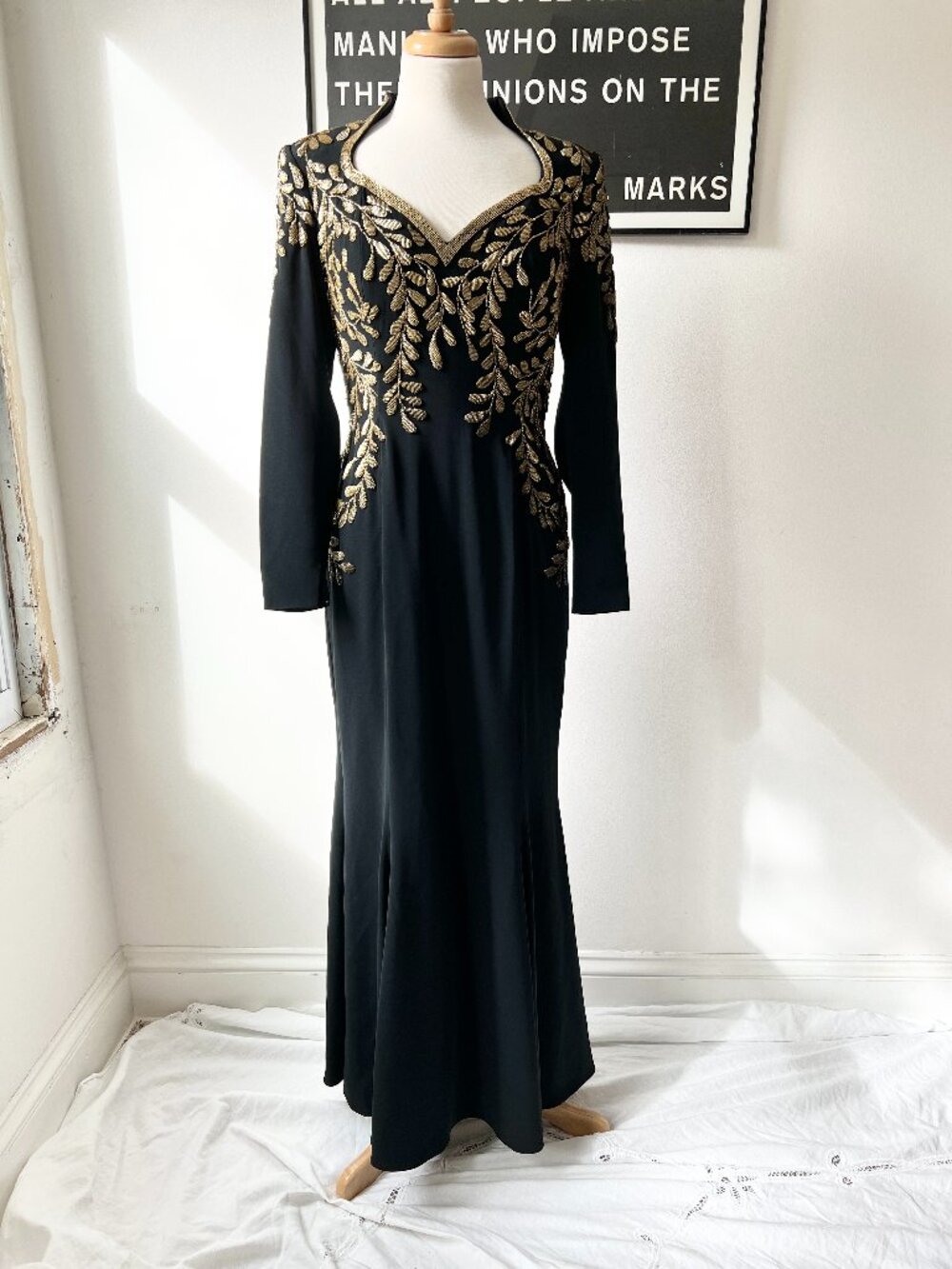 Oleg Cassini black gold evening gown size med